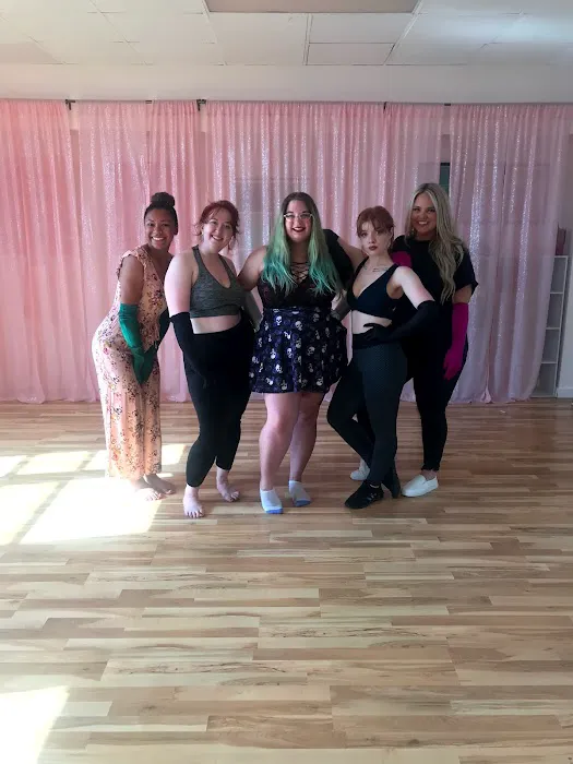 The Rose Academy of Burlesque Picture 4