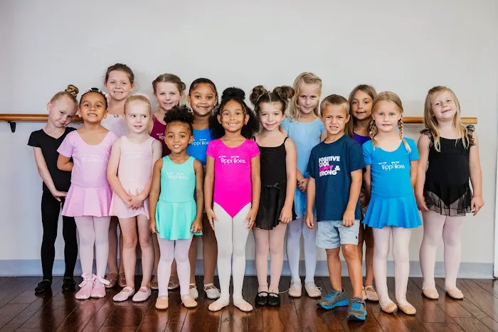 Tippi Toes® Dance Picture 7