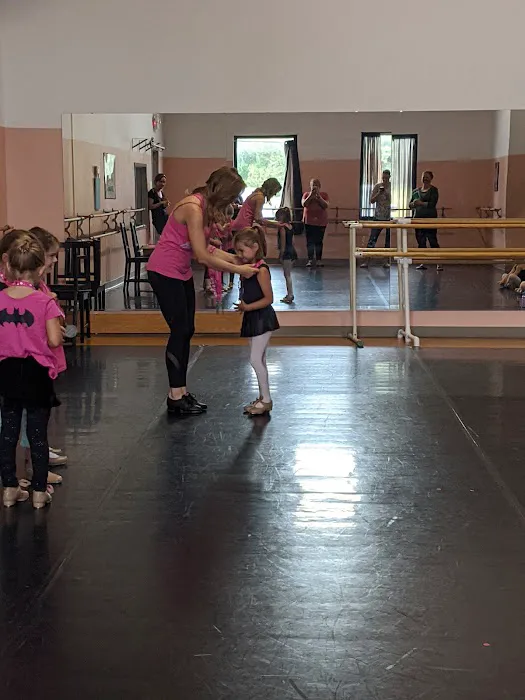 Spotlight Dance Studio Picture 2