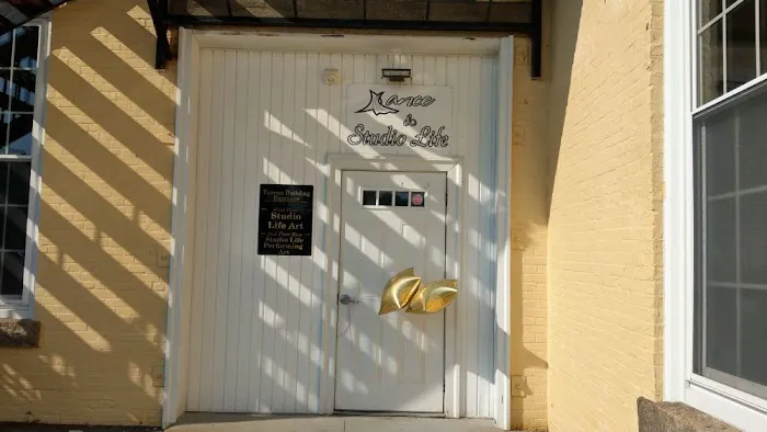 M Dance Studio Picture 5