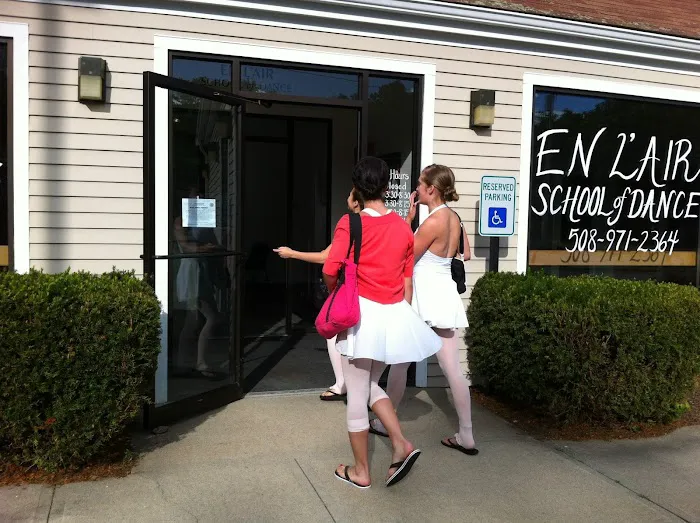 En L'air School for Dance Picture 2