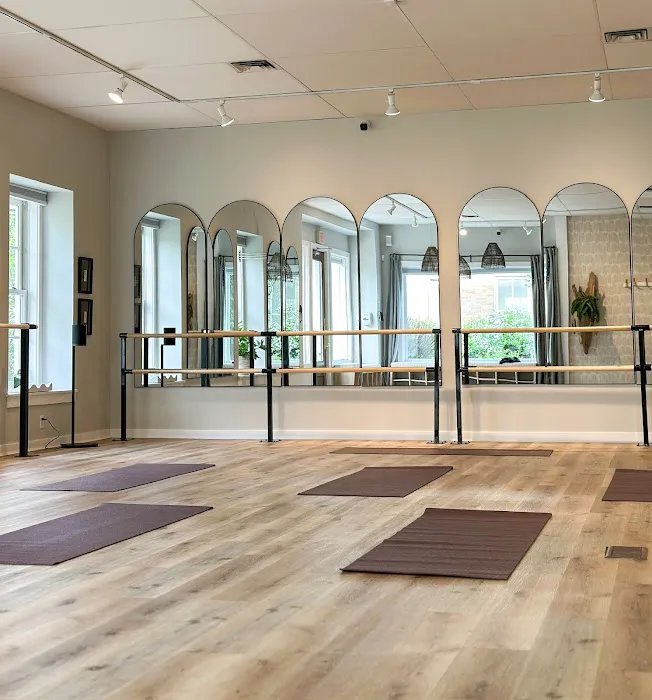 Studio by LX - Yoga, Barre, Pilates and Dance Classes Picture 5