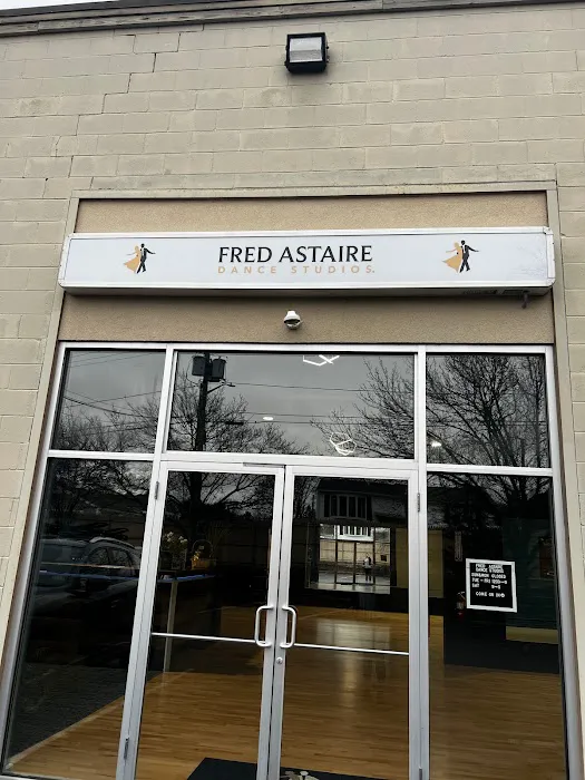 Fred Astaire Dance Studios Picture 8
