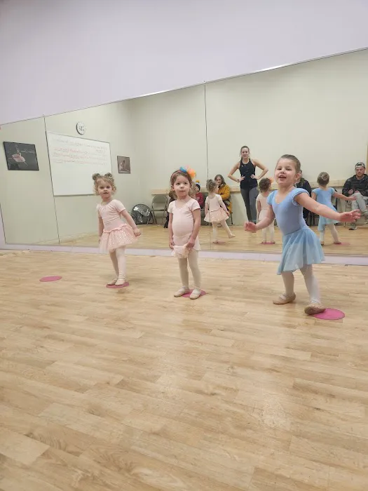 Dance In Bloom Picture 2