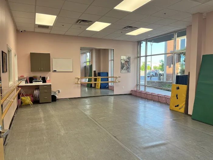 Dance In Bloom Picture 3