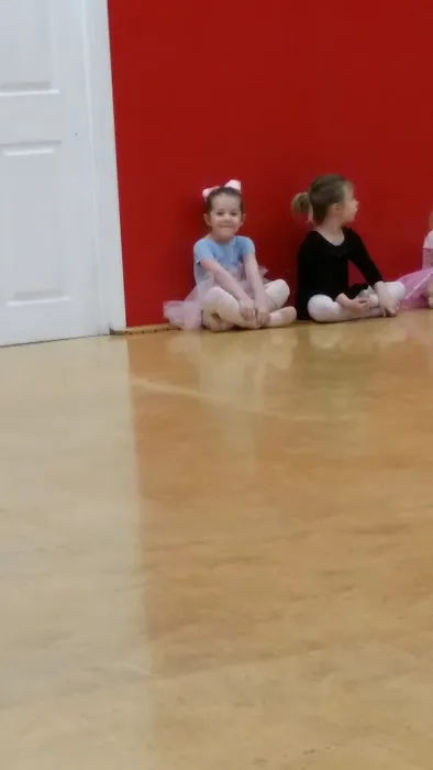 Dance Works Picture 7