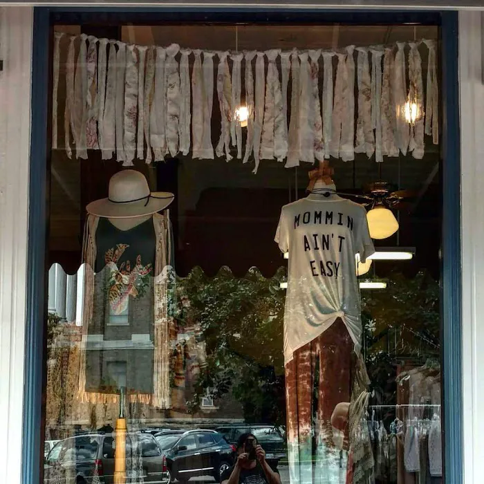 Dancy's Store & Studio Picture 2