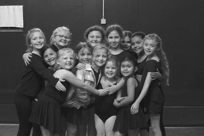 Ellen Alvin Dance Exchange Picture 1