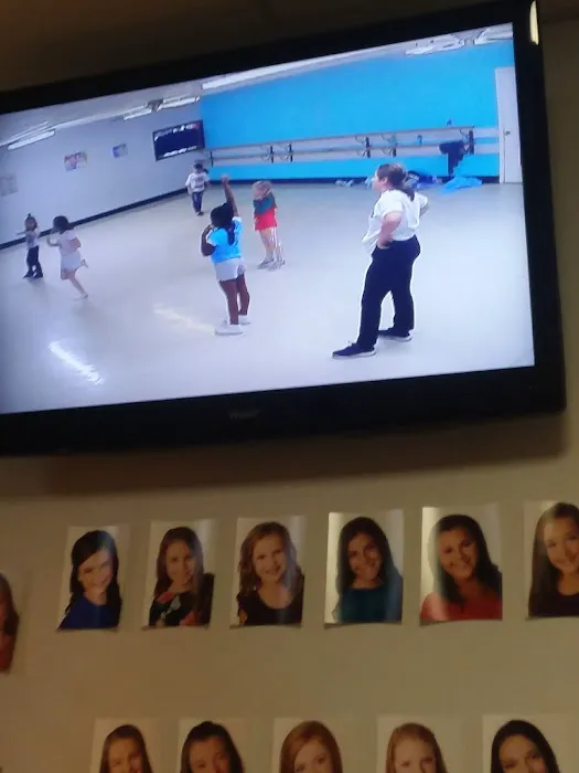 Miss Amy's Dance Picture 3