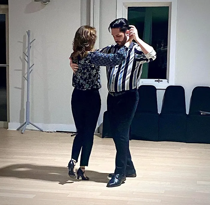 Dare 2 Dance Picture 2