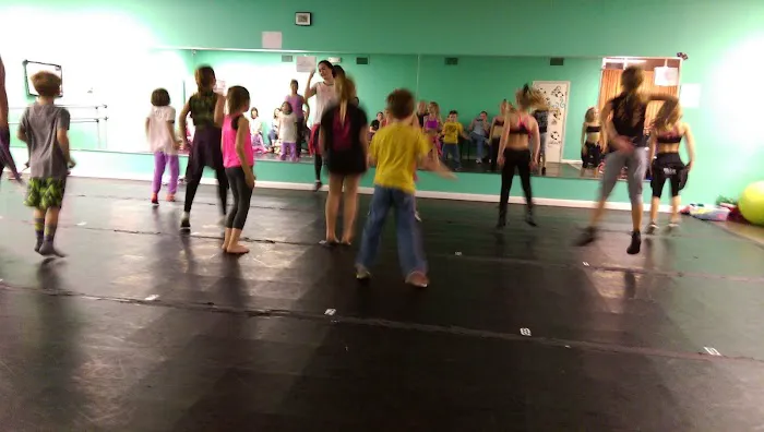 Soles Dance Center Picture 2