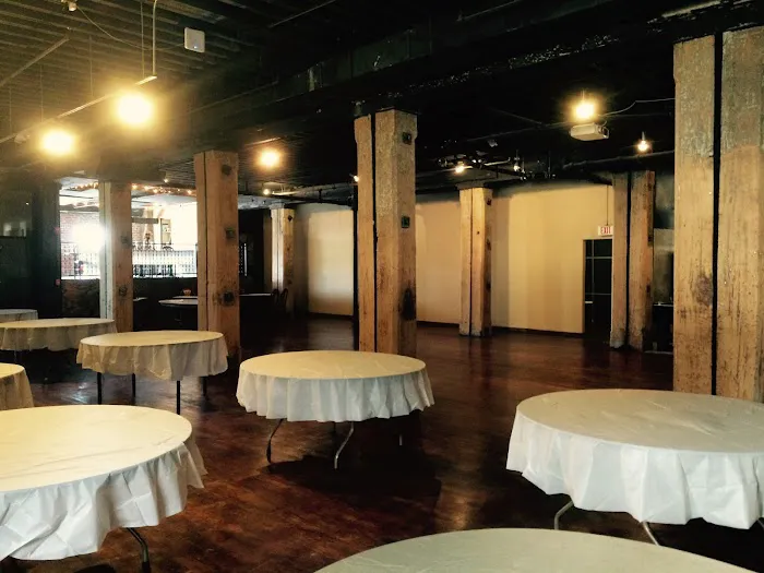 Vintage Ballroom Picture 6