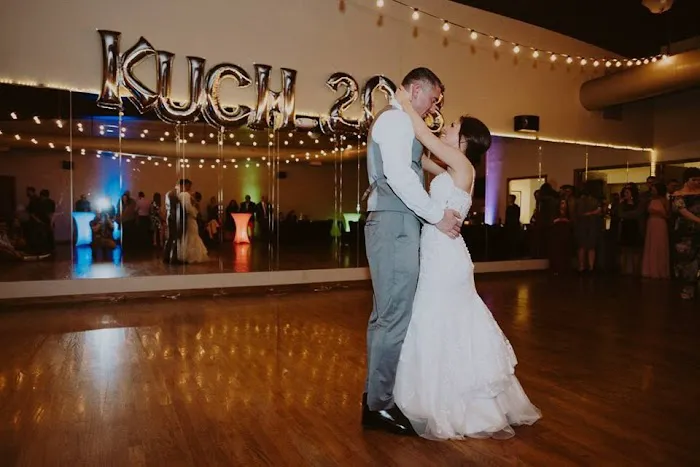 Simply Ballroom Picture 3
