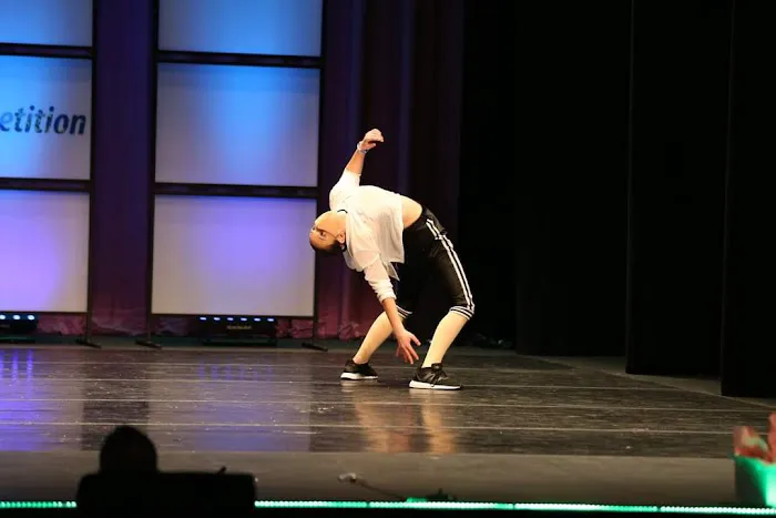 Axis & Atlas Dance Company Picture 10