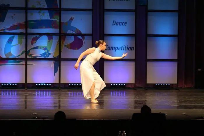 Axis & Atlas Dance Company Picture 3