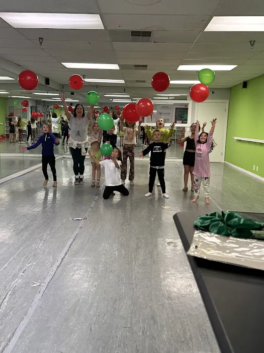 On Pointe Dance Centre Picture 10