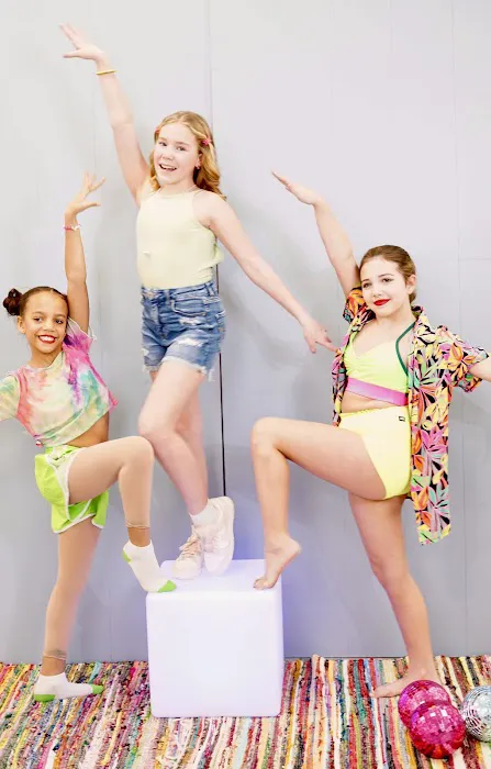 Pivot Dance Center Picture 9