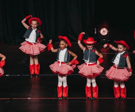 Bloom Dance Studio - Blondo