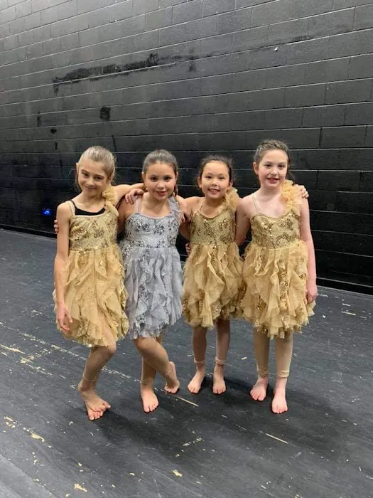 Center Stage Dance Company Picture 1