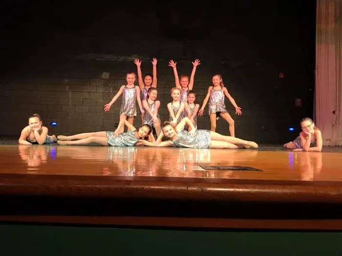 Center Stage Dance Company Picture 2