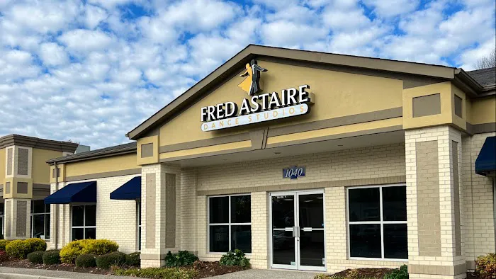 Fred Astaire Dance Studios - Chesapeake East Picture 3