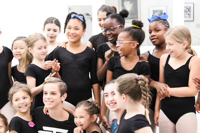Academie de Ballet & Dance Center Picture 5
