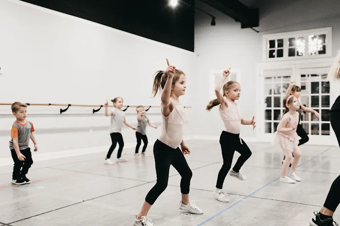 Bloom Dance Studio - Valley Picture 1