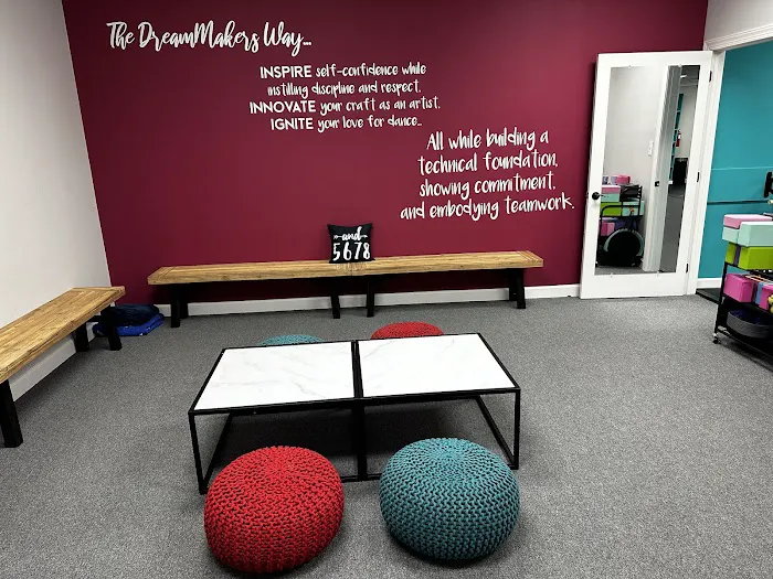 DreamMakers Dance Studio Picture 1