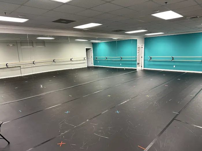 DreamMakers Dance Studio Picture 3