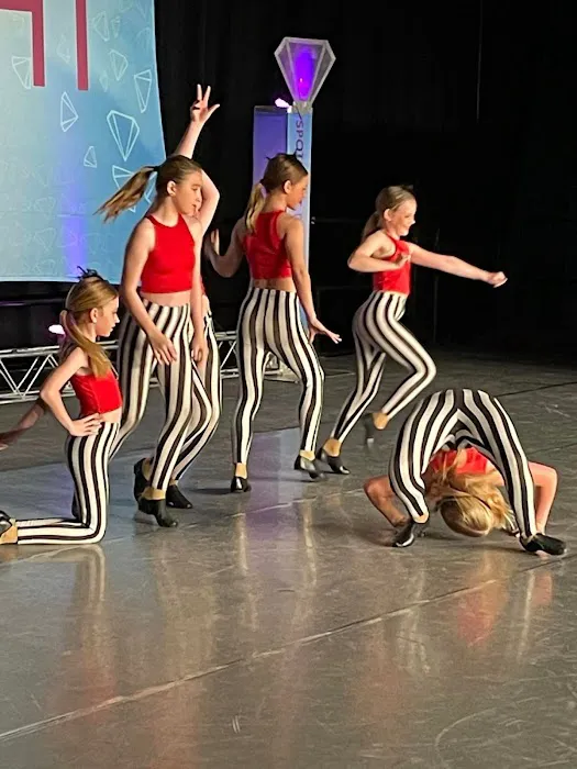 Dance Atlantic Picture 1
