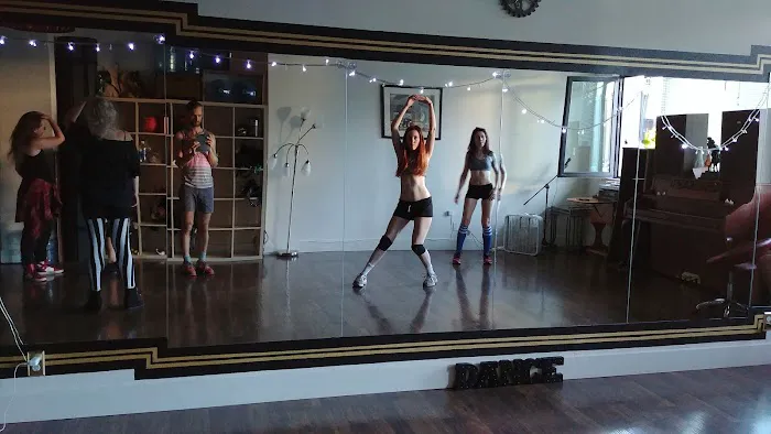 Portland Dance Studio Picture 1