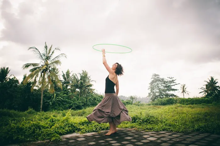 Beauty in Movement Hoop Dance Picture 4