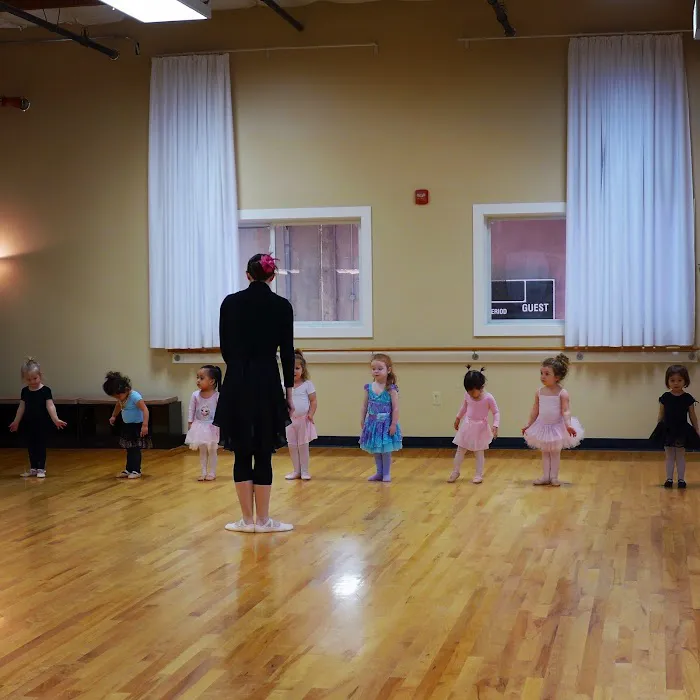IMA Academy - French Baby Ballet Picture 2