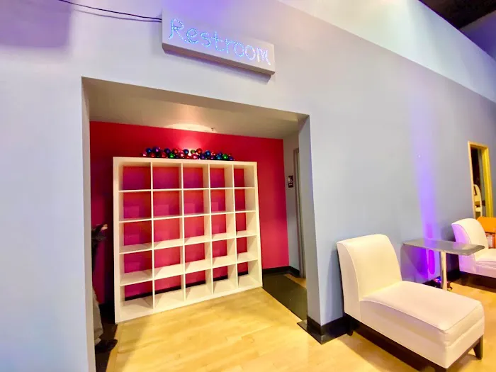 Diva Den Studio Picture 9