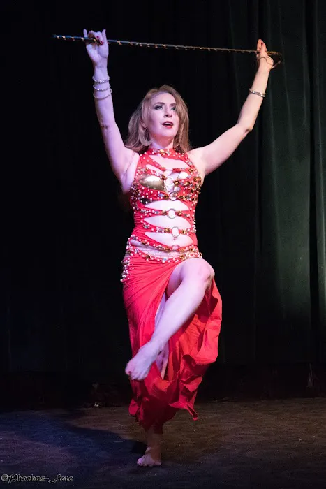 Kate Soleil Belly Dance Picture 1