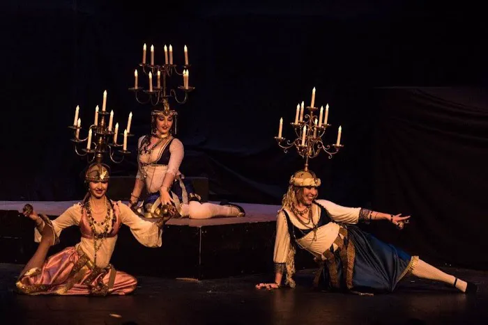 Kate Soleil Belly Dance Picture 5
