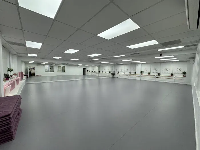 Winnie Dance Academy Picture 4
