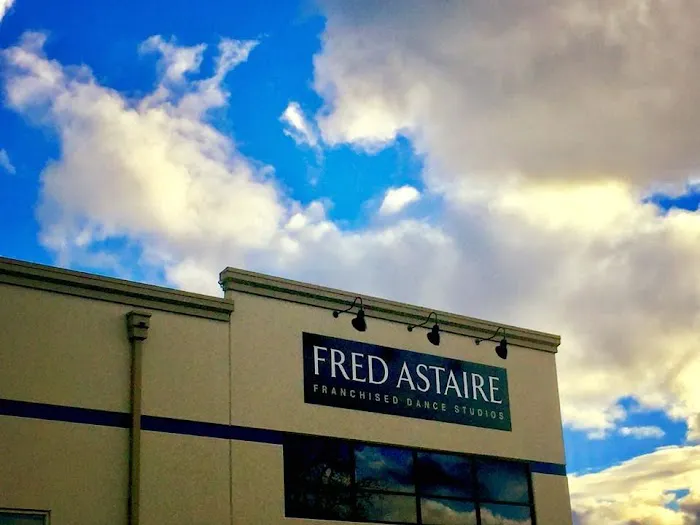Fred Astaire Dance Studios Picture 3