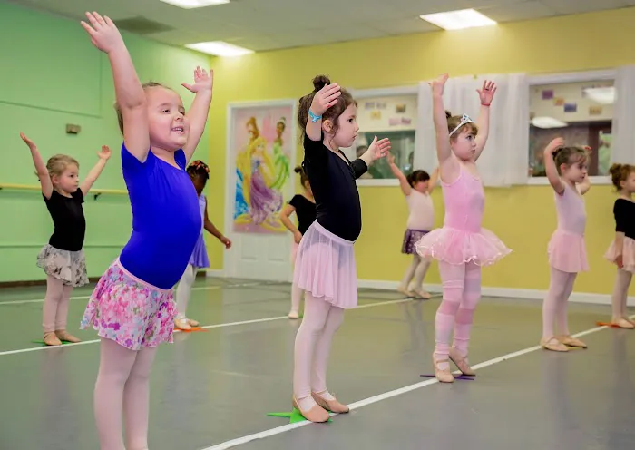 Starr Studios Salem School of Dance Picture 6