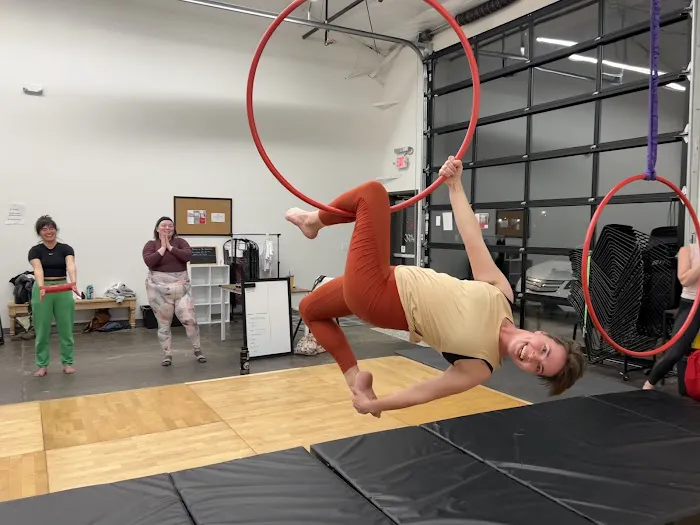Salem Aerial Dance Company Picture 5