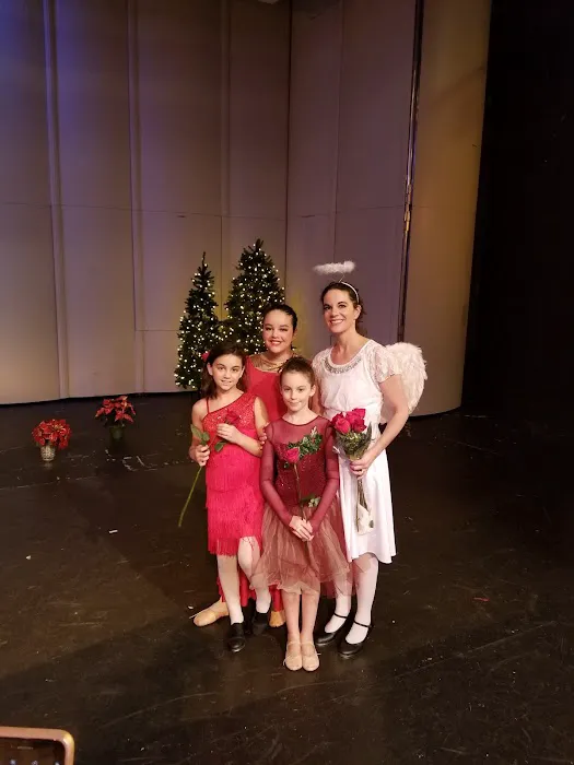 Dance Studio Picture 7