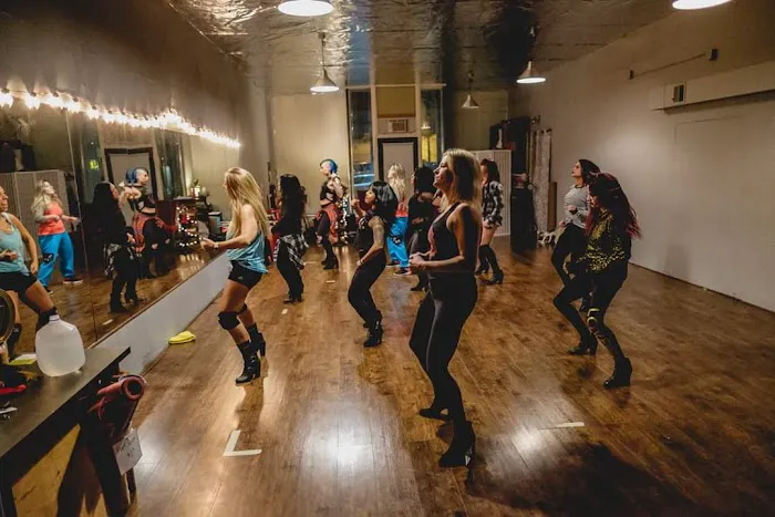 Body Rock Dance Space Picture 5