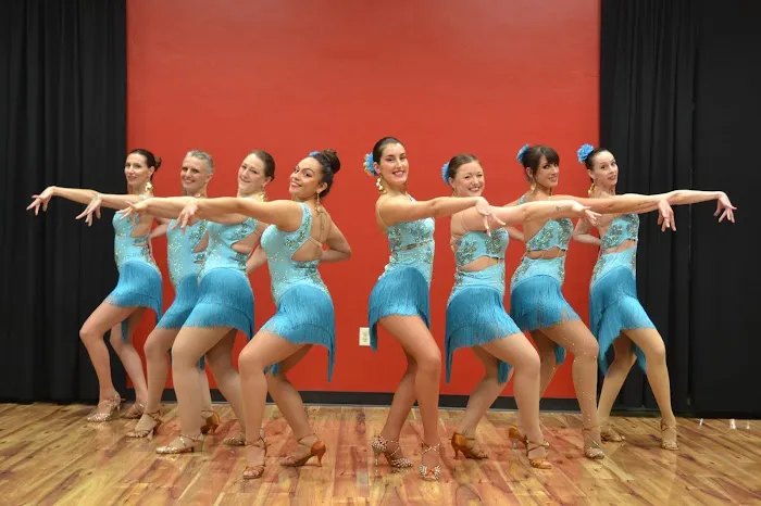 Salseros Dance Studios Picture 7