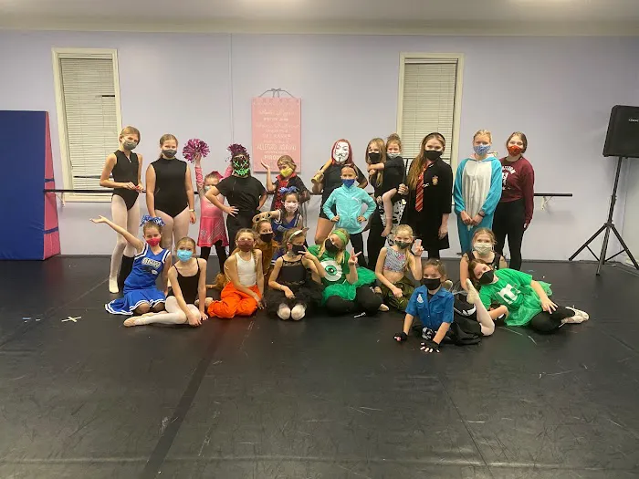 Starstruck Performing Arts Center Picture 6