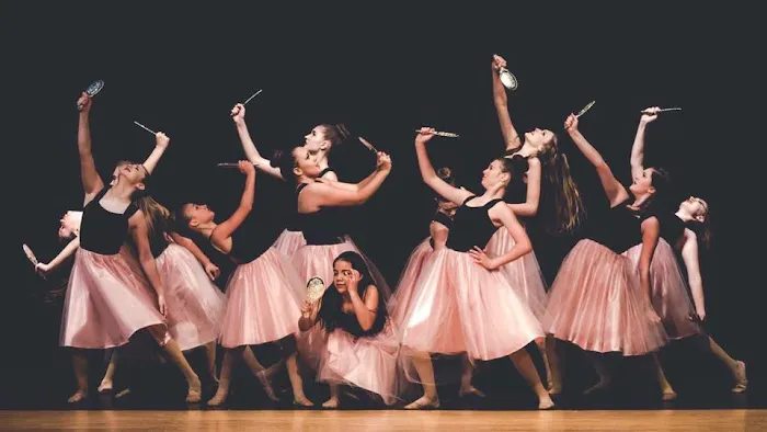 The Studio - Liberty Dance and Glee Picture 2