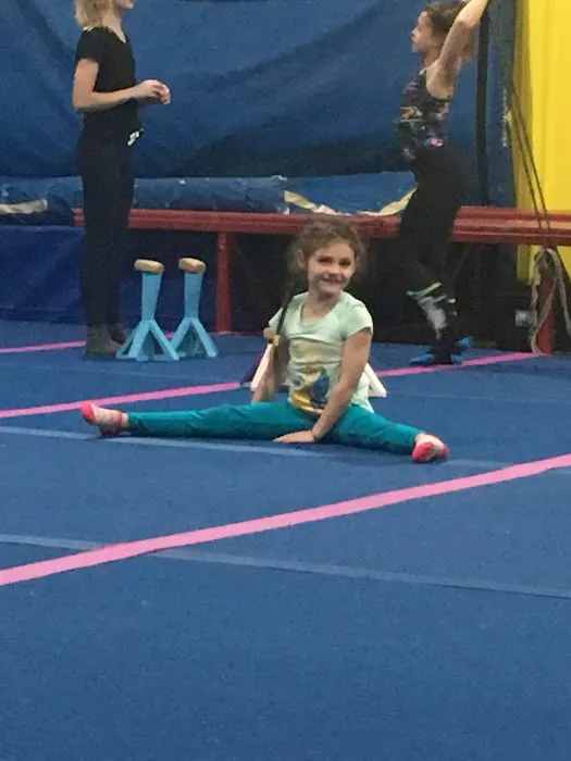 Ronda's Elite Dance*Tumble*Cheer*Acro Center Picture 4