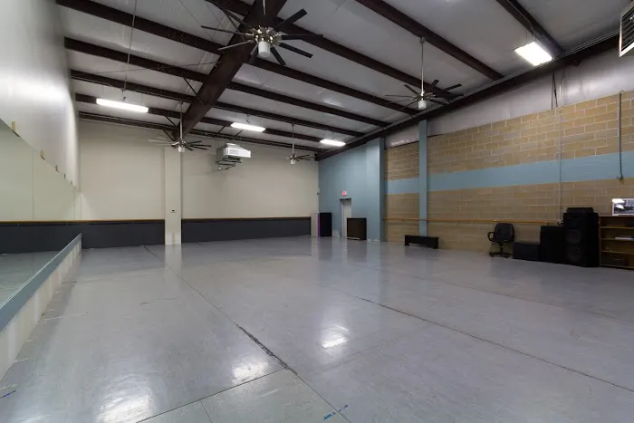 Donna's School of Performing Arts Picture 1