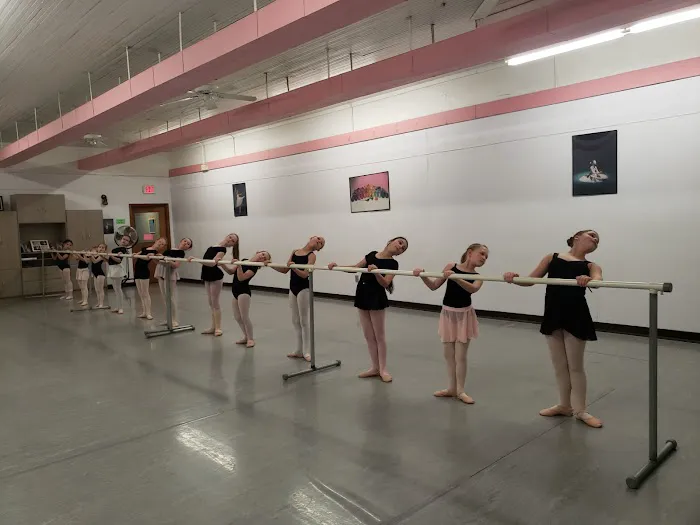 Blue Springs Ballet Center Picture 3