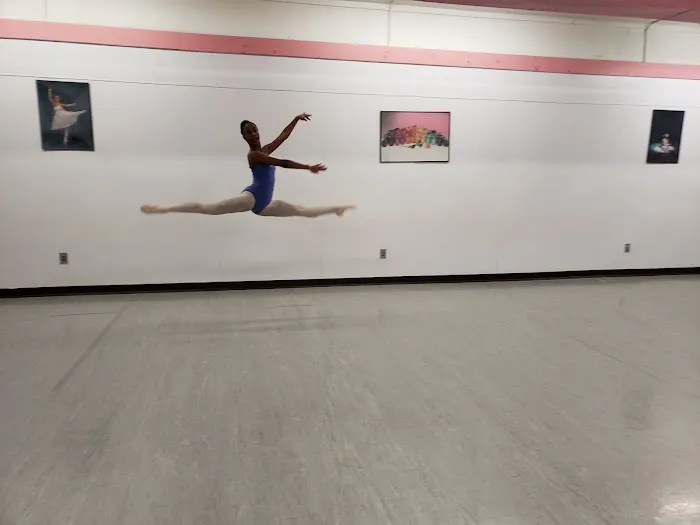 Blue Springs Ballet Center Picture 4