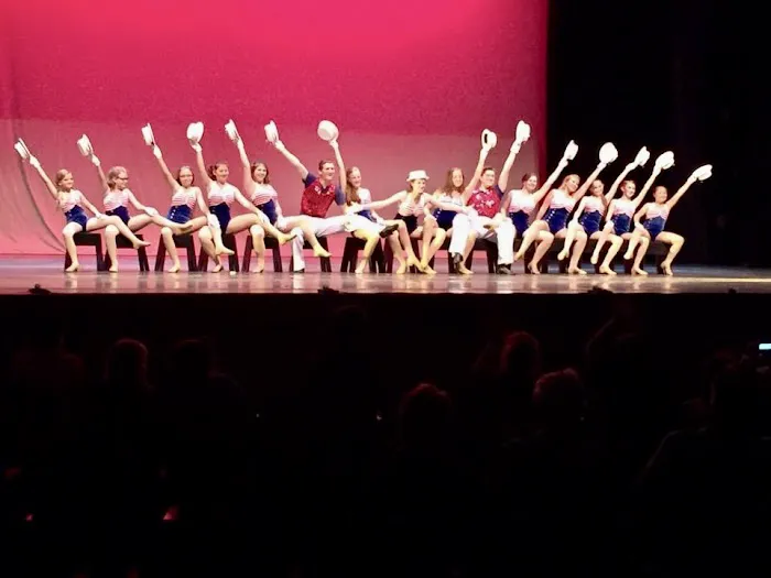 Dorothy Thomas School of Dance & Theatre Arts Picture 1